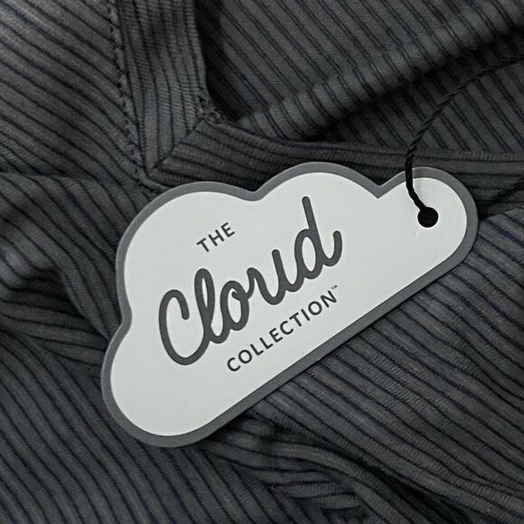 TRAVIS MATHEW Cloud Tee Shirt Size Small Gray Striped NEW V-Neck Casual Golf - Picture 3 of 8